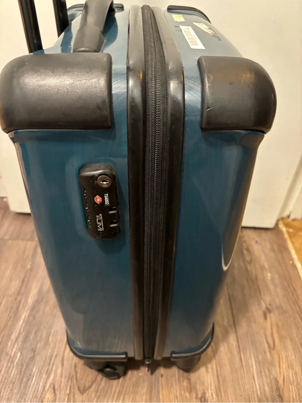 Tumi Vapor 21 in Continental Carry-On Hardcase Spinner Luggage Dark Teal *AS IS*